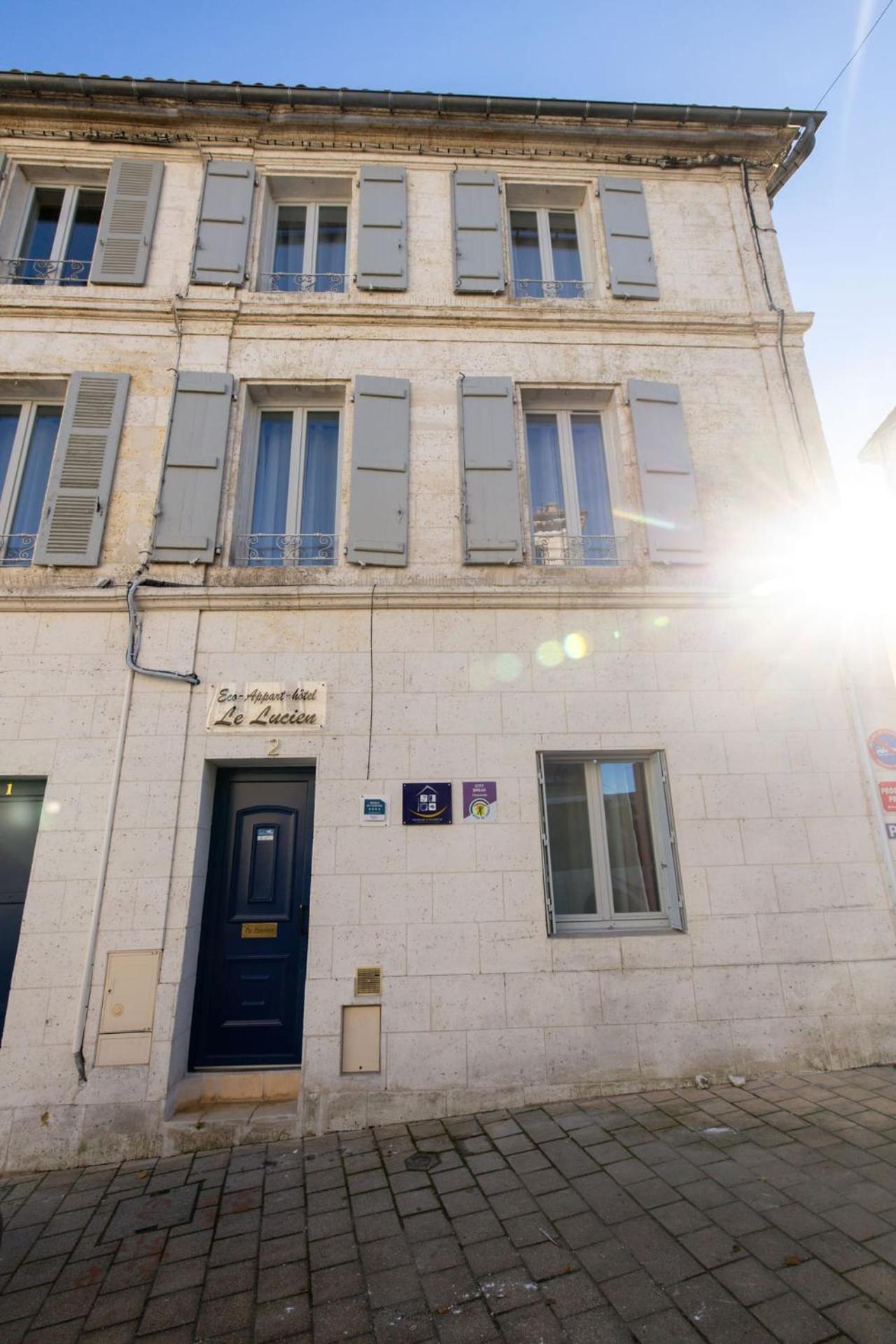 Le Lucien Eco-Appart'Hotel - Angouleme - Centre - Wifi - Parking Prive - Classe 4 Etoiles Εξωτερικό φωτογραφία